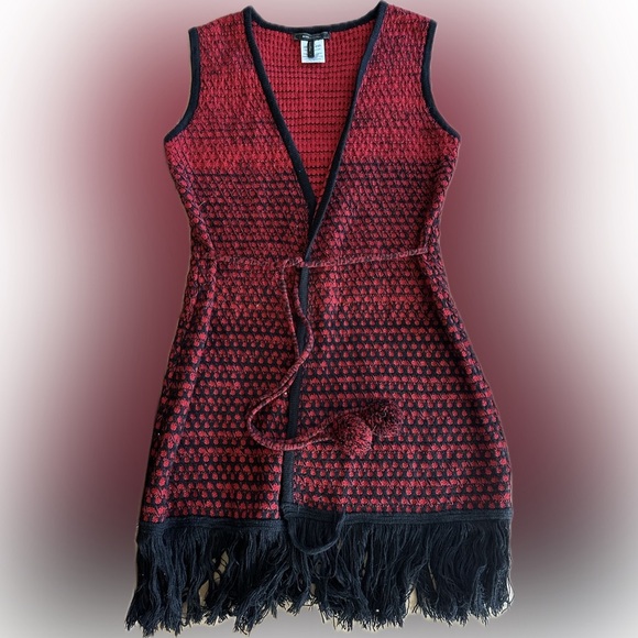 BCBGMaxAzria Sweaters - BCBG MaxAzria Knit Fringed Black & Red Cardigan Size Large
